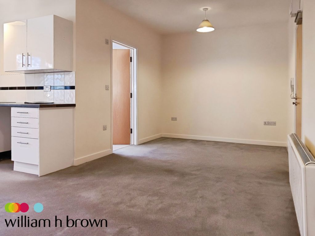 Property photo 3 of 18 Image