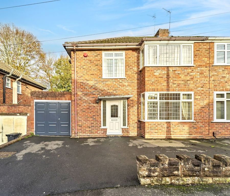 Property photo 1 of 28