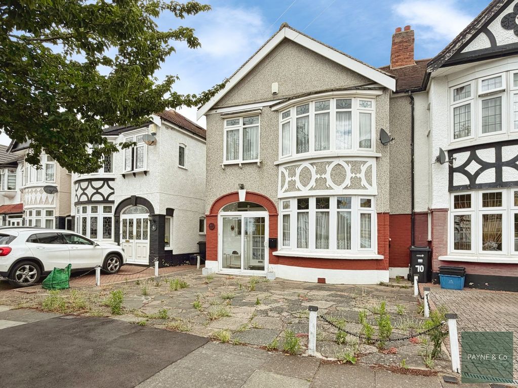 Property photo 1 of 18