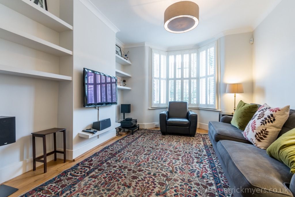 Property photo 2 of 18