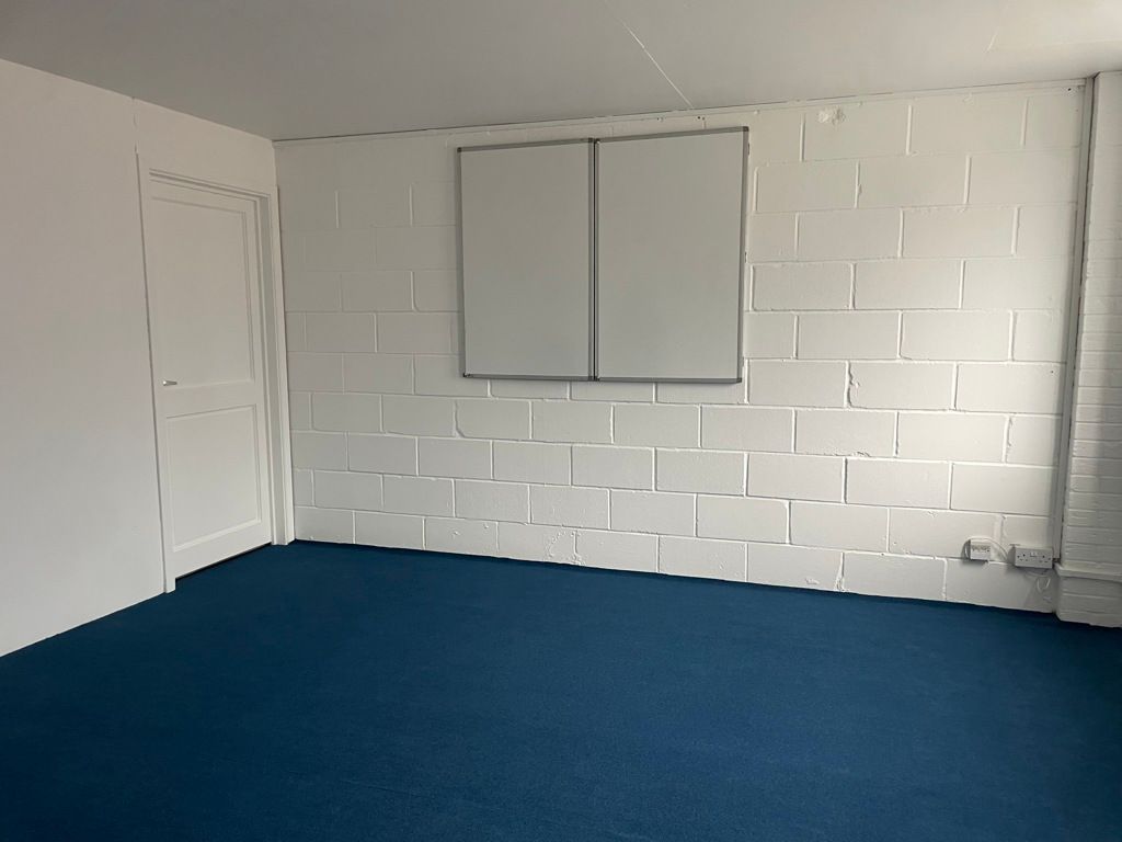 Property photo 2 of 7 Photo 2