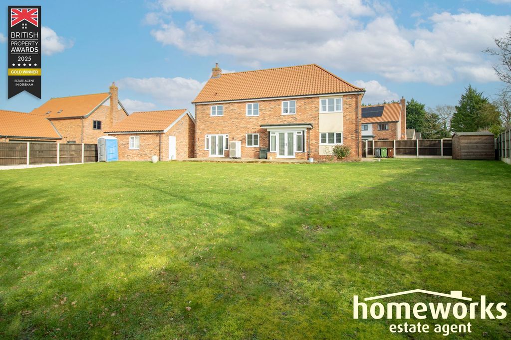 Property photo 3 of 31