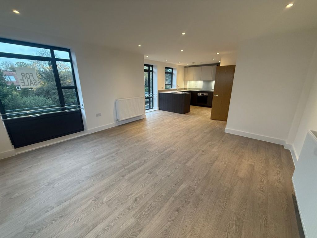 Property photo 3 of 18