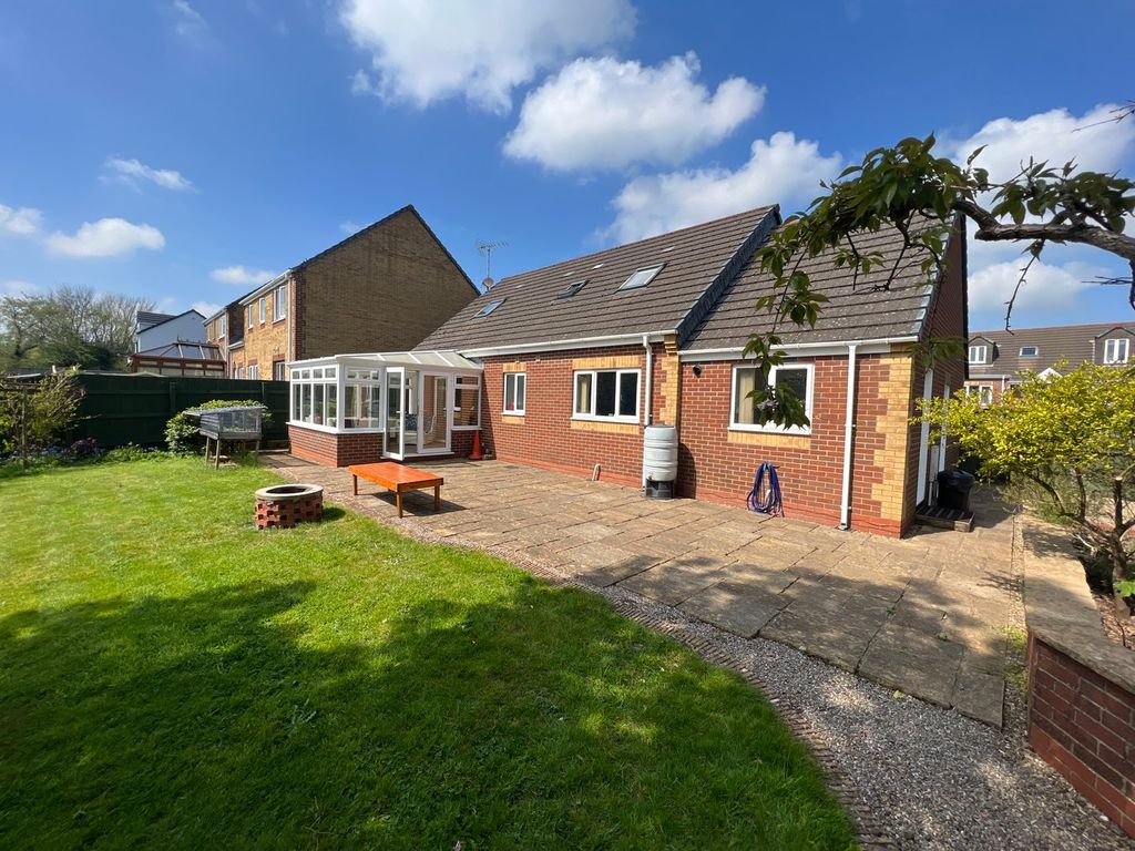 Property photo 1 of 34