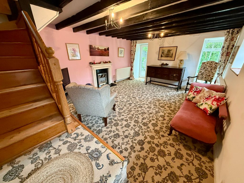 Property photo 2 of 21