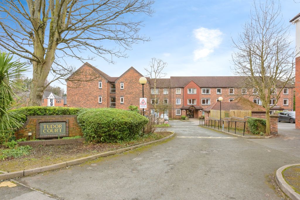Property photo 2 of 17
