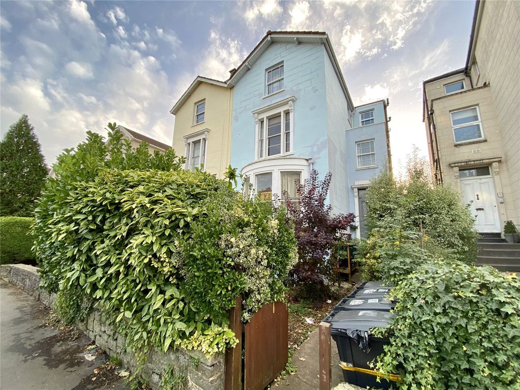 Property photo 1 of 11 Picture No. 15