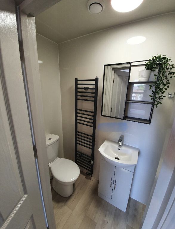 Property photo 1 of 6 94298.Jpg