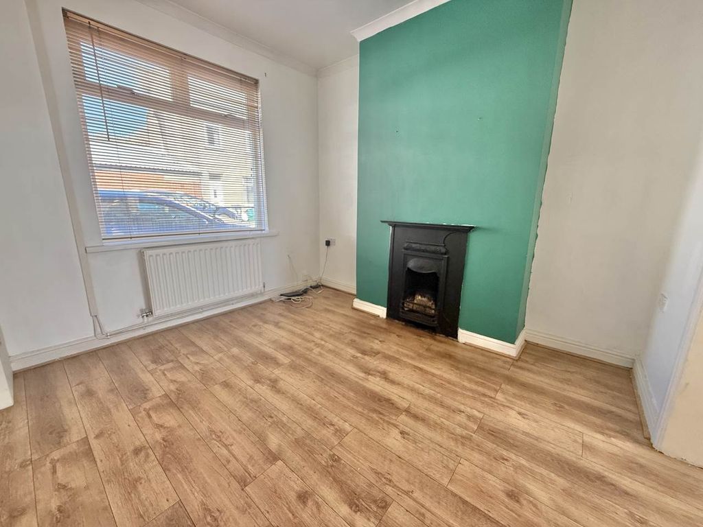 Property photo 3 of 18 Living Room 2