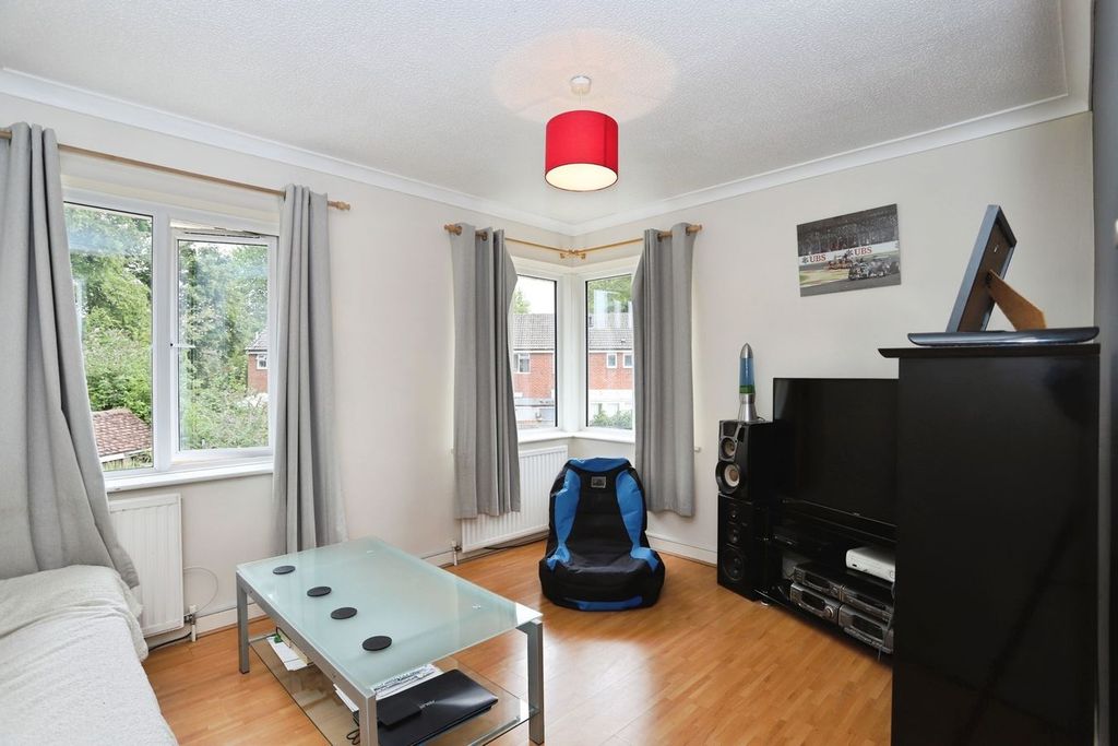 Property photo 2 of 16