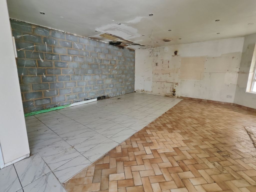 Property photo 2 of 4