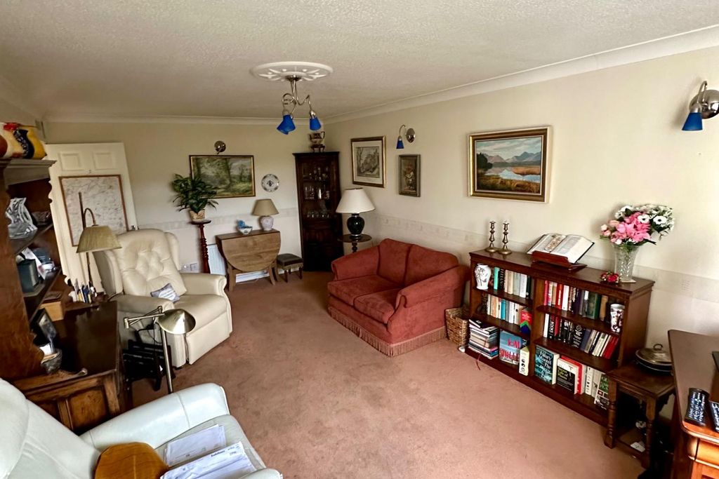 Property photo 2 of 17 Photo 17