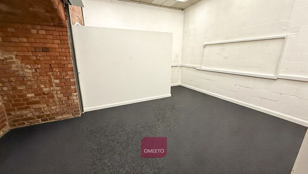 Property photo 3 of 9 Office To Let - Cleared Using Ai