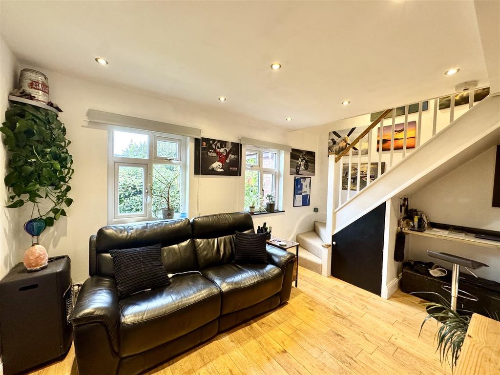 Property photo 2 of 12 Living Room