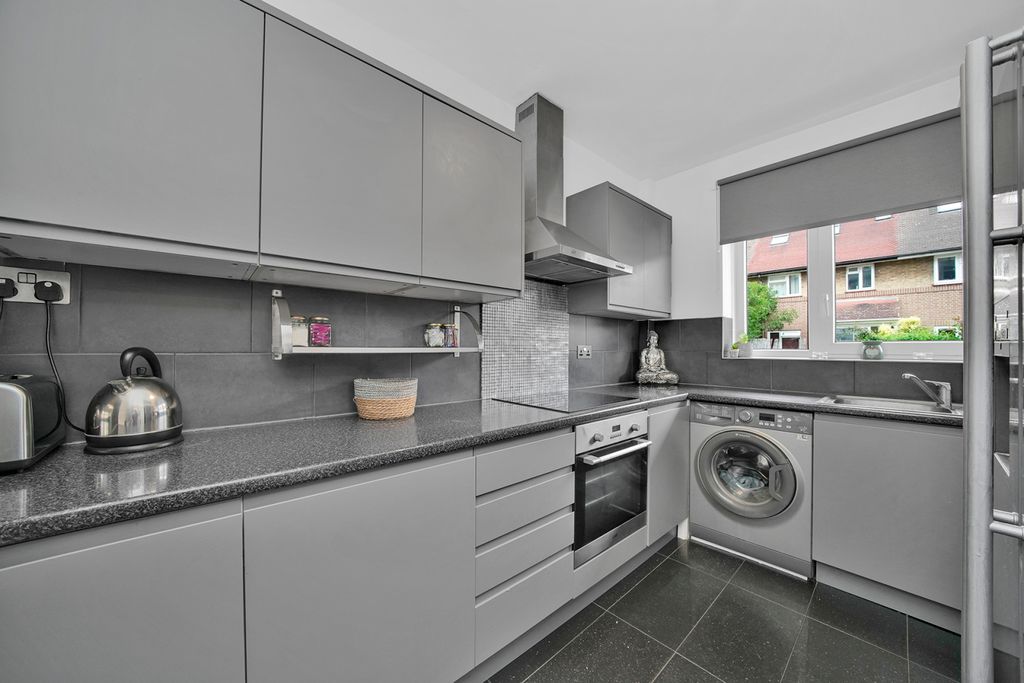 Property photo 2 of 9 Picture No. 03