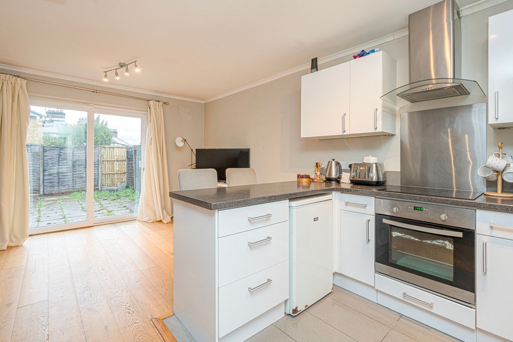 Property photo 2 of 12 Picture No. 02