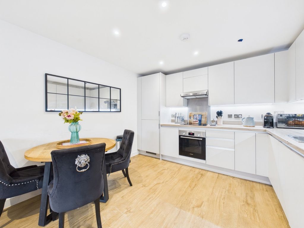 Property photo 1 of 8 Picture No. 15