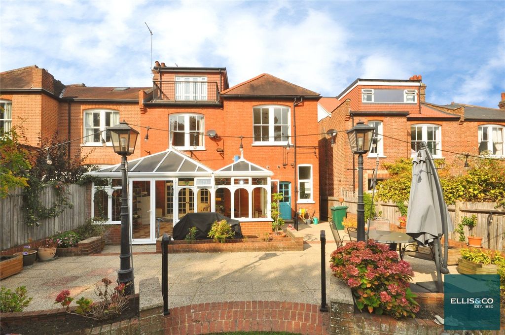 Property photo 2 of 27 Picture No. 34