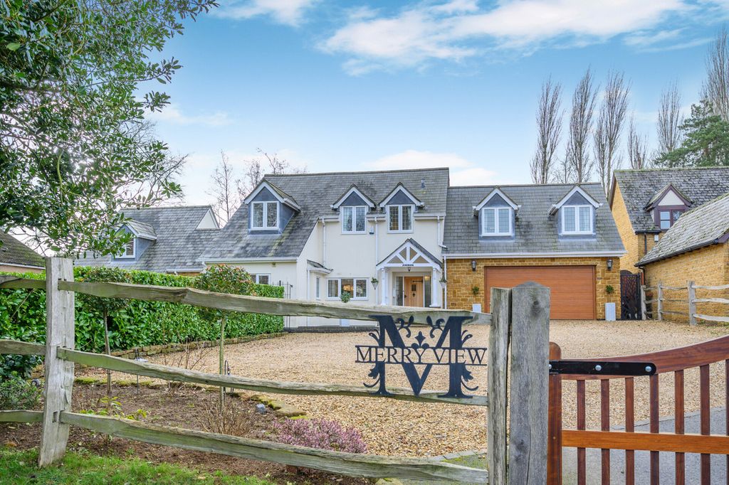 Property photo 2 of 45