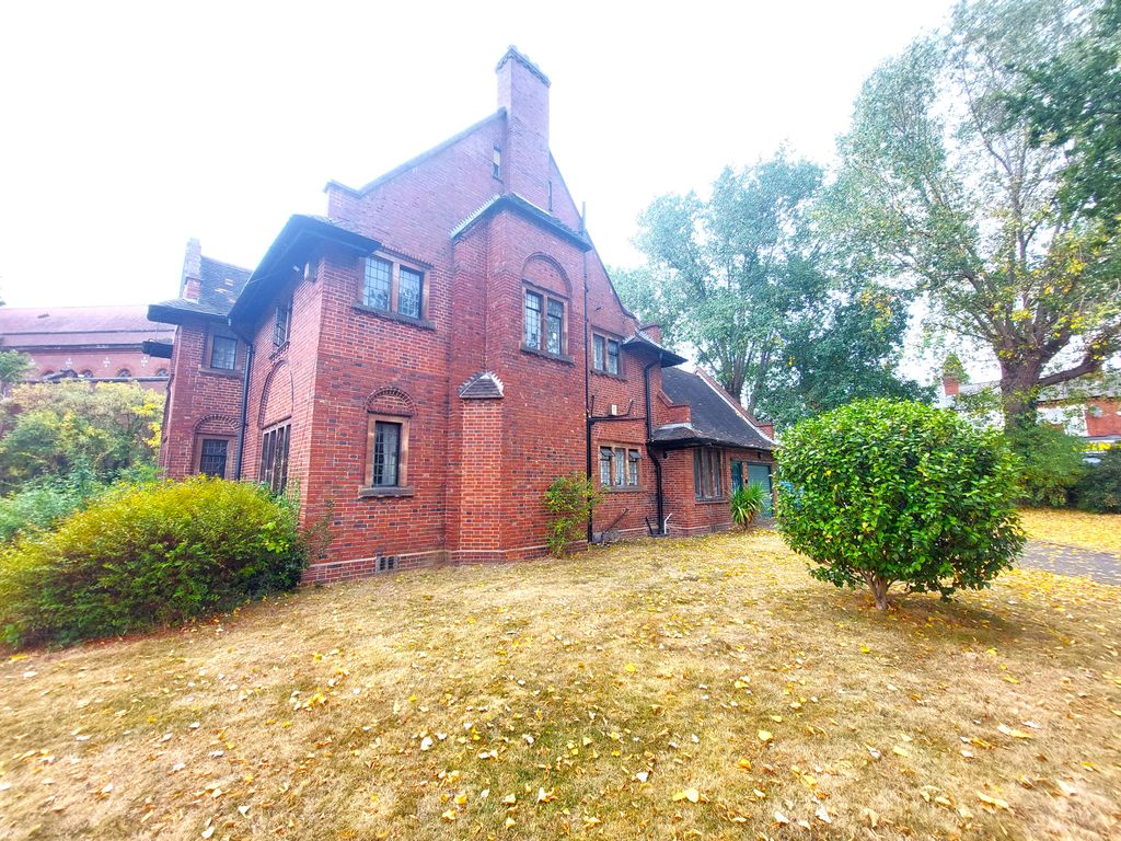 Property photo 1 of 6