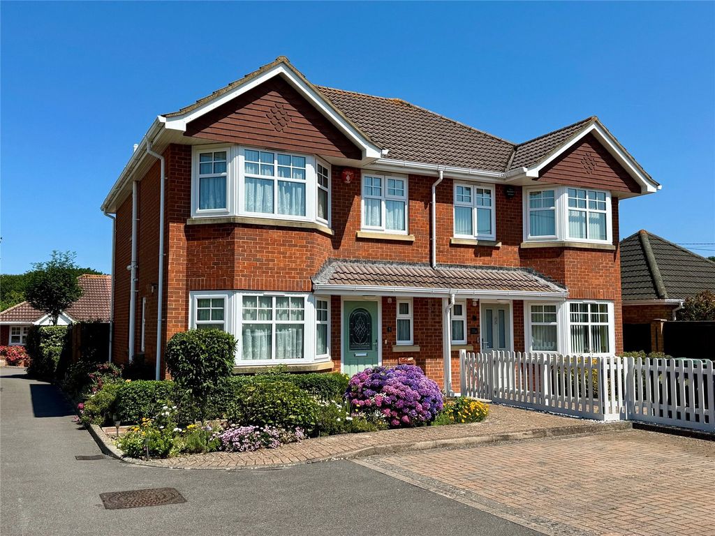 Property photo 1 of 17 Picture No. 19