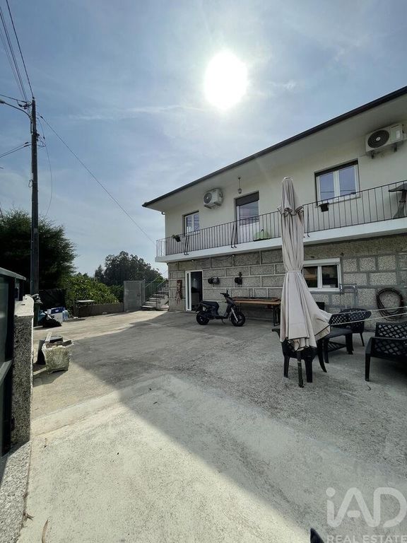 Property photo 1 of 32