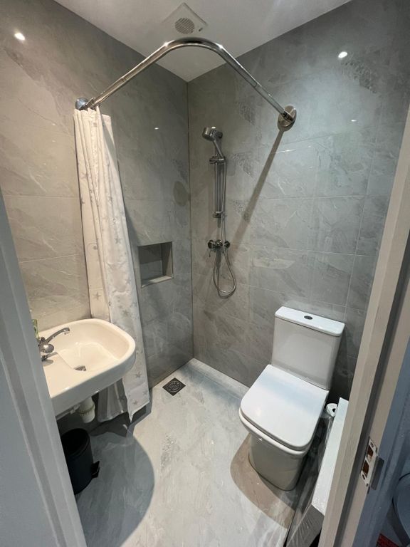 Property photo 2 of 4 Gallery