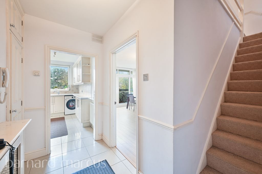 Property photo 2 of 12 Image