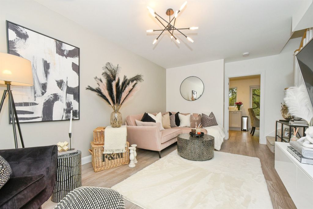 Property photo 3 of 17