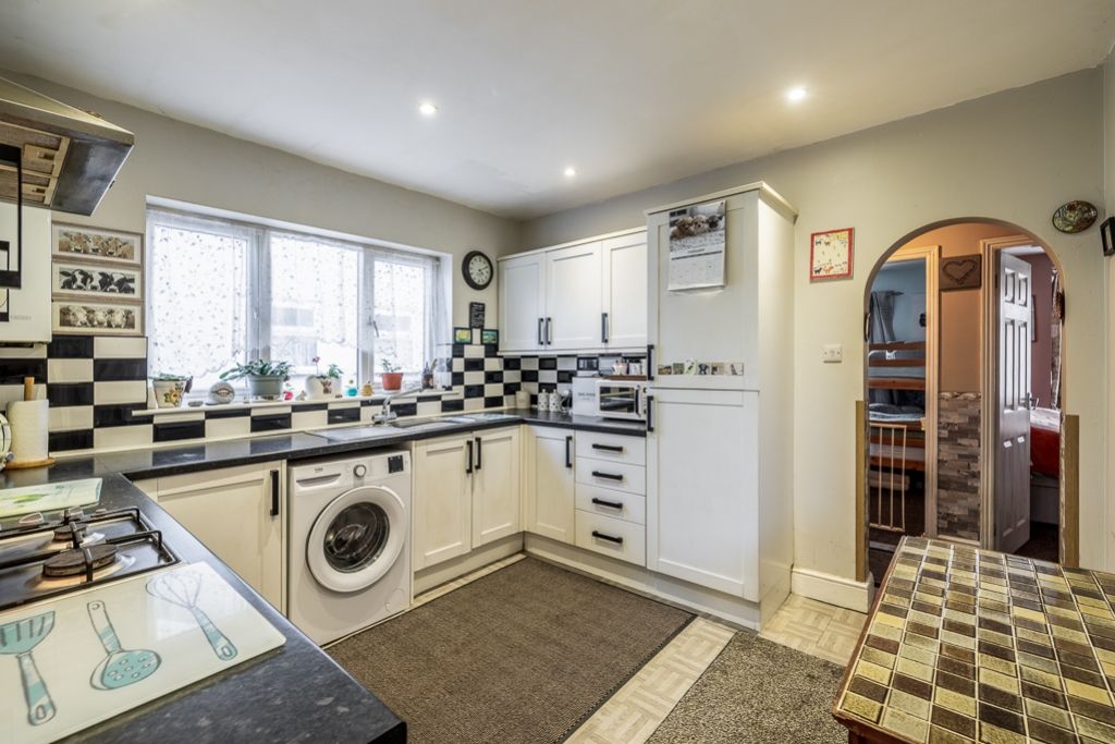 Property photo 3 of 21 39 Rosebury Avenue (Boston)-17