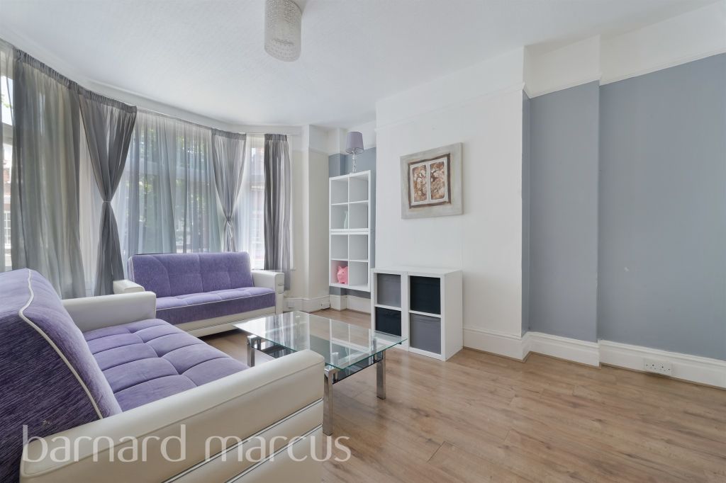 Property photo 2 of 8