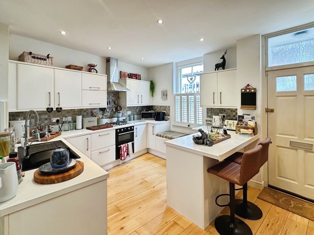 Property photo 2 of 18 Kitchen/Diner