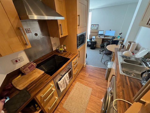 Property photo 3 of 7 Images