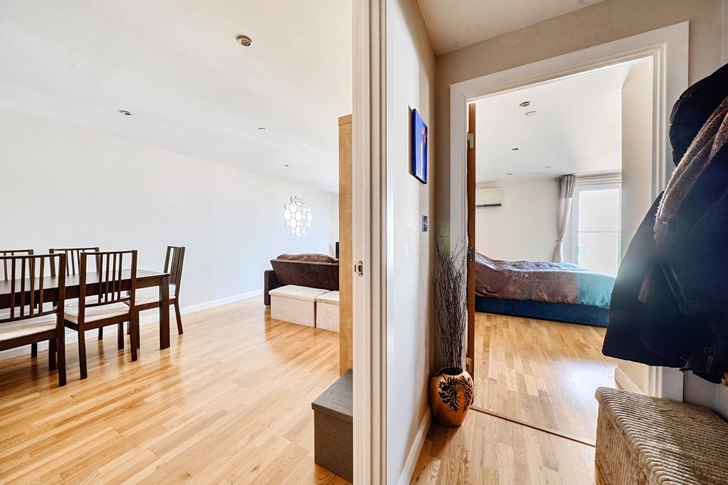 Property photo 2 of 16 1449367-8-69F4c0d...