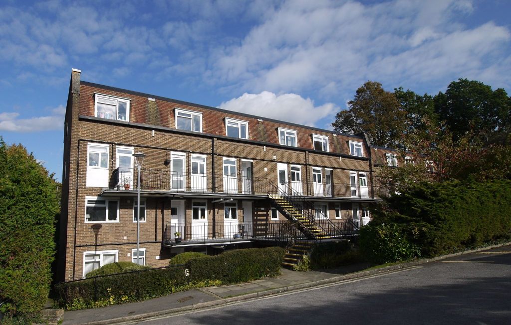 Property photo 1 of 7 Photograph 7