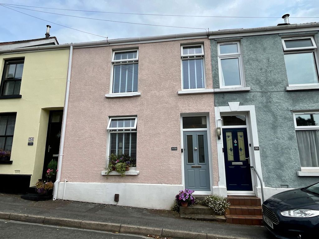 Property photo 1 of 22