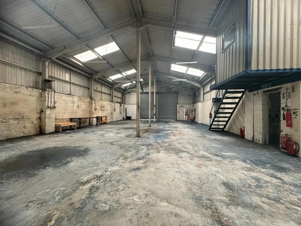 Property photo 2 of 13