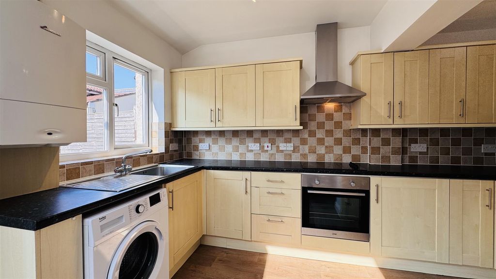 Property photo 3 of 35 Img_9069.Jpg