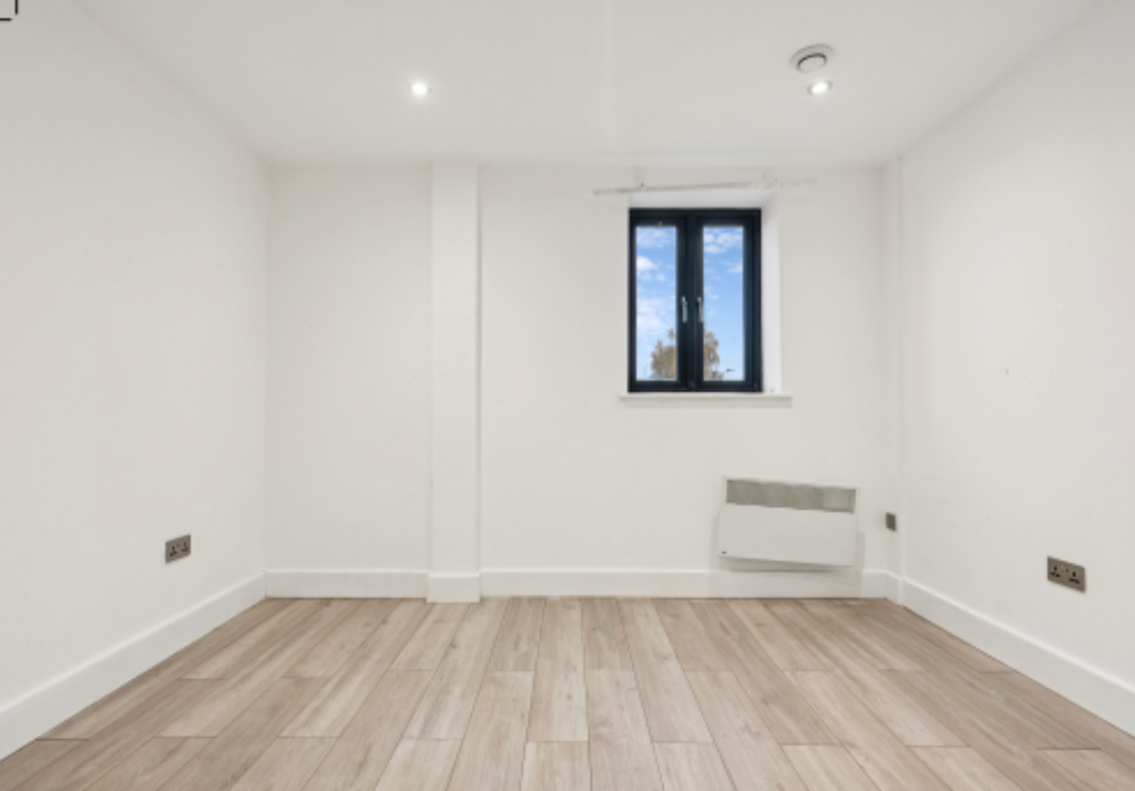 Property photo 2 of 8