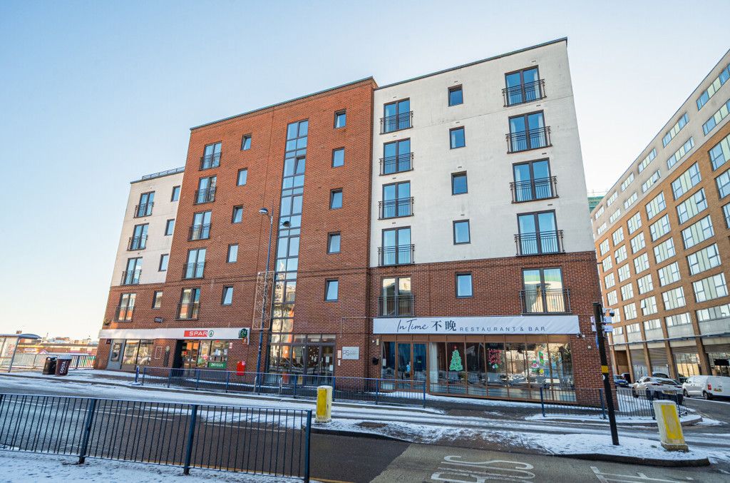 Property photo 1 of 9 1395069-13-695B98...