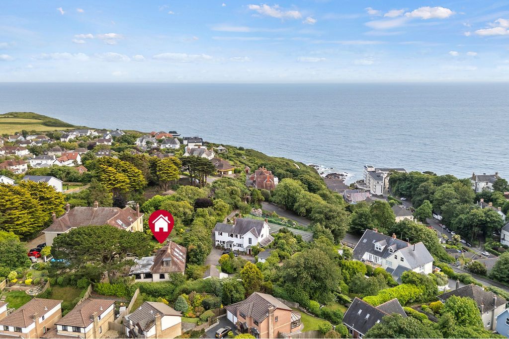 Property photo 1 of 36