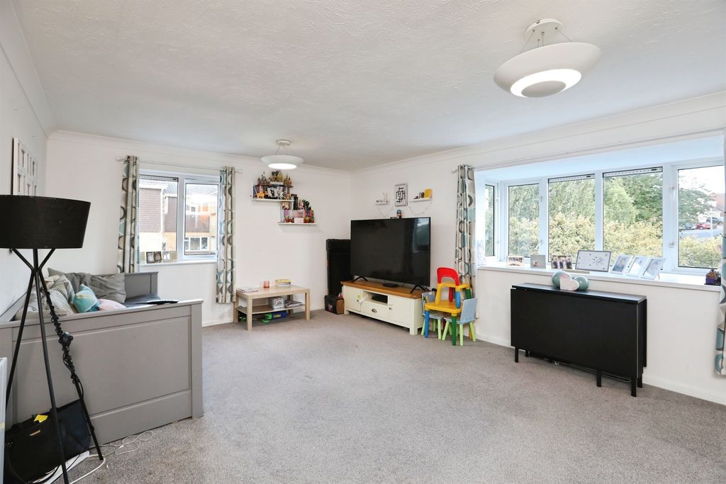 Property photo 2 of 15