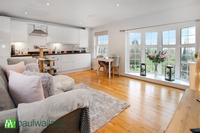 Property photo 2 of 11 Lounge/Kitchen