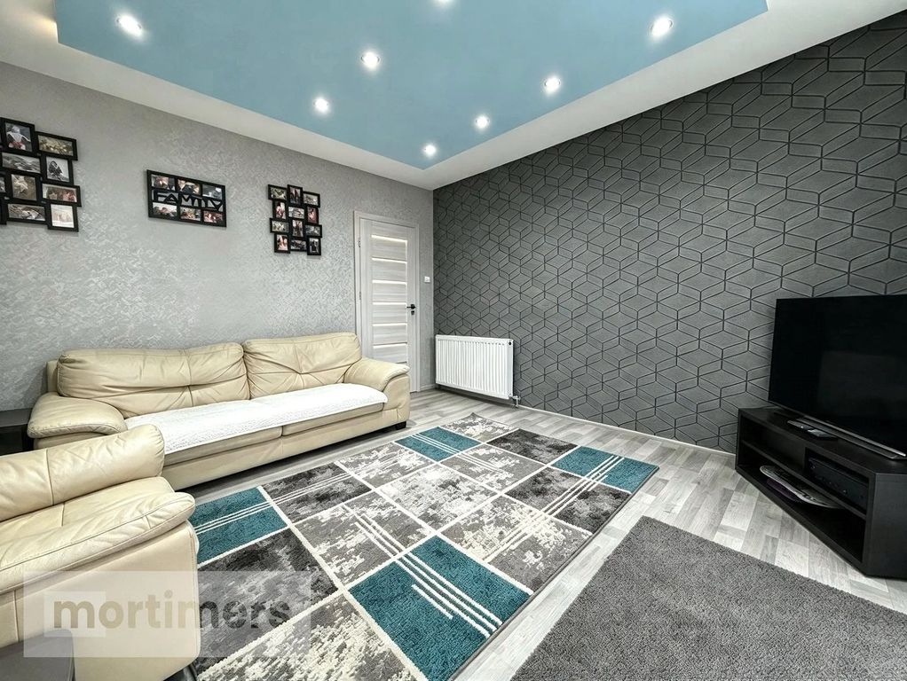 Property photo 2 of 19 Living Room