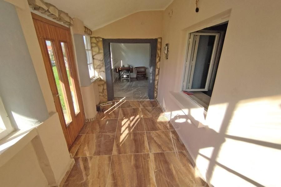 Property photo 2 of 5