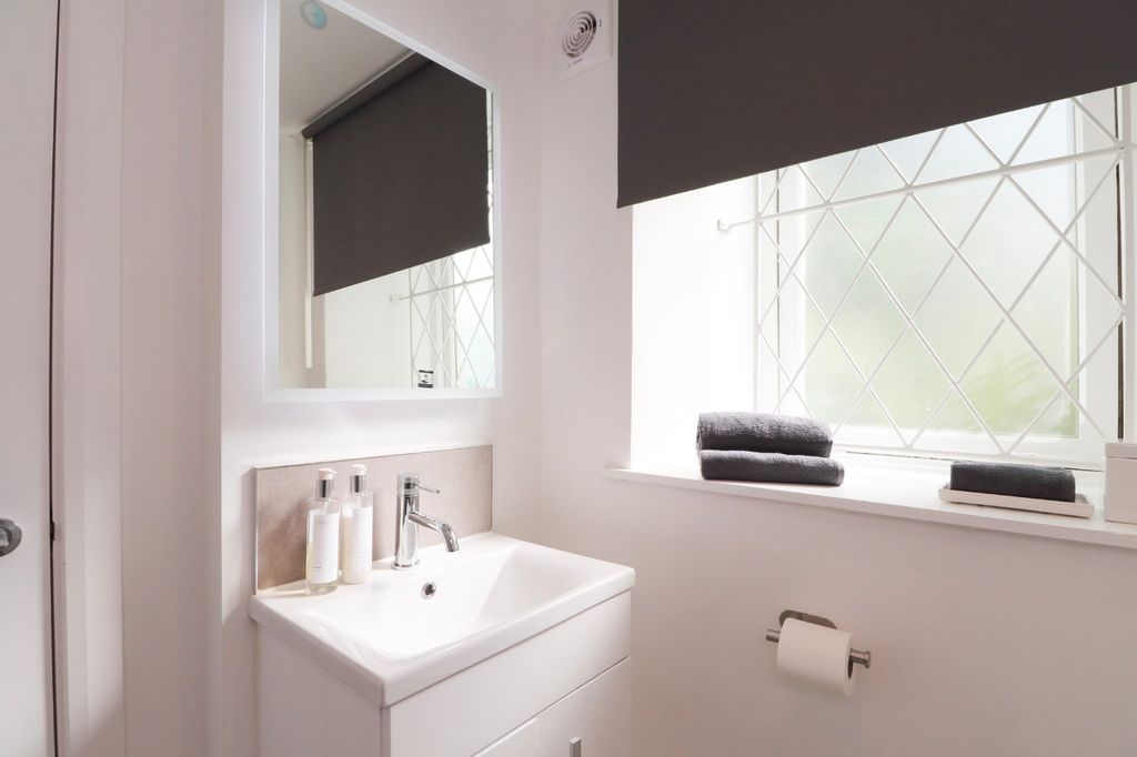 Property photo 3 of 14 Picture No. 30