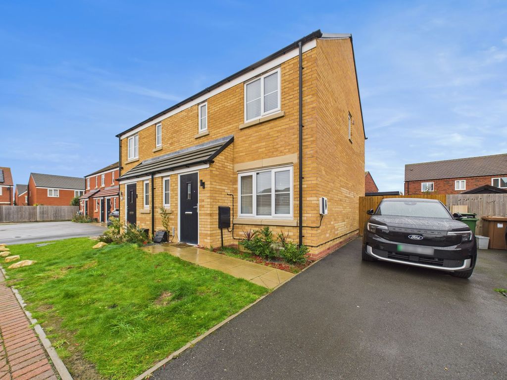 Property photo 2 of 20