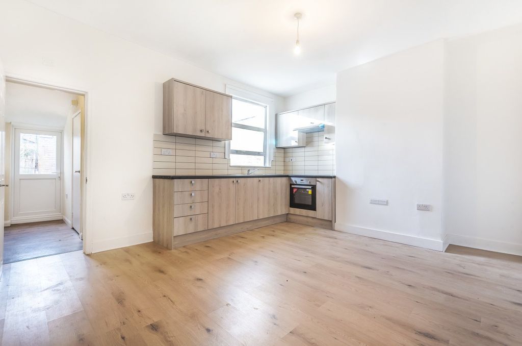 Property photo 3 of 11 Picture No. 04