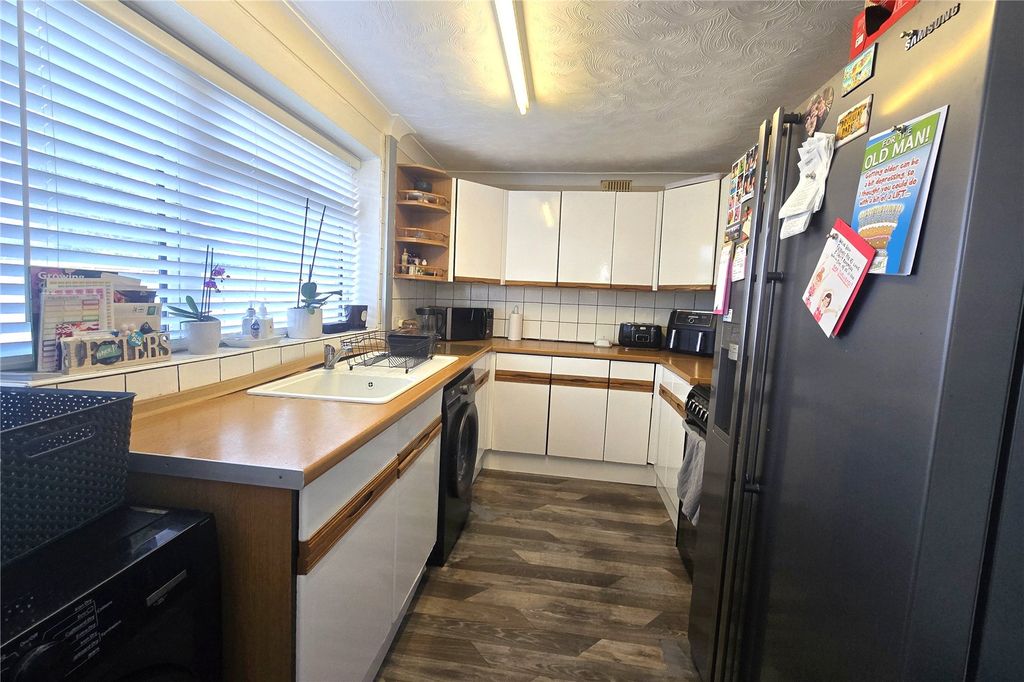 Property photo 3 of 19 Picture No. 14