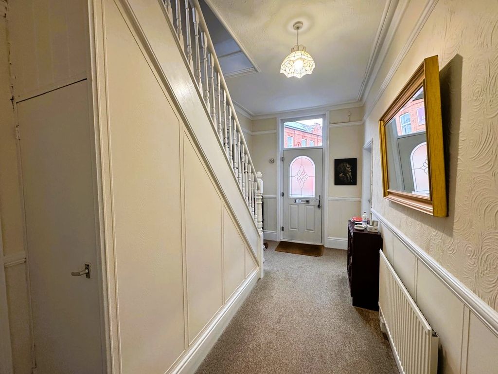 Property photo 2 of 20 Photo 18